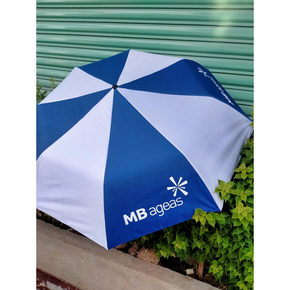 Dù gấp 3 màu xanh in logo theo yêu cầu