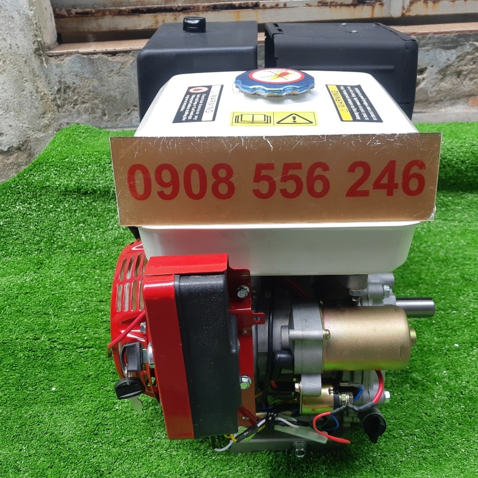 Máy nổ chạy xăng 15hp có đề Yokohama