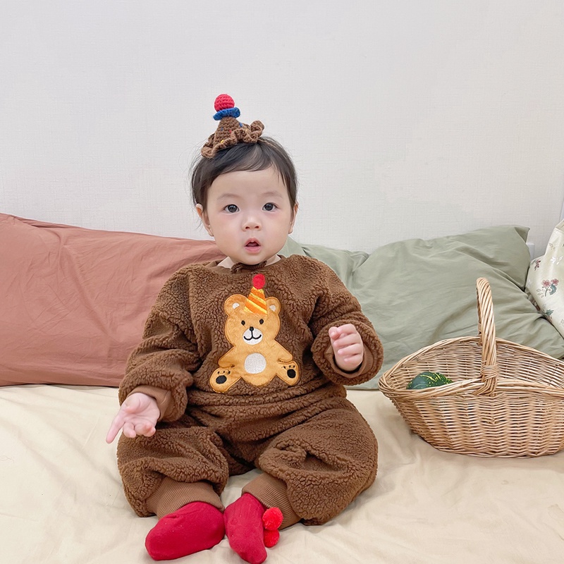 Bộ áo sweater + quần dài giữ ấm họa tiết gấu hoạt hình cho bé