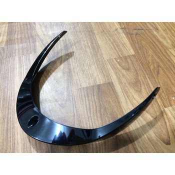 Đuôi gió gắn mũ bảo hiểm fullface AGV (Đuôi gió đen)