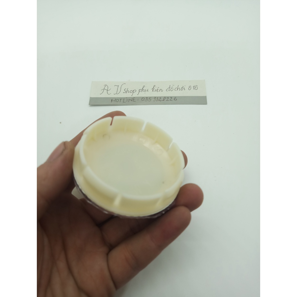 Logo chụp mâm bánh xe ô tô Chevrolet có đường kính lỗ lắp 63mm