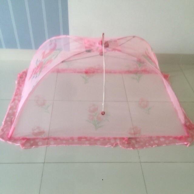 Mùng chụp em bé