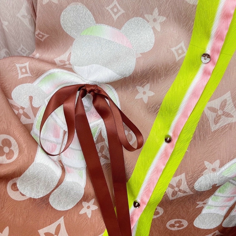 bộ ngủ mặc nhà pijama cao cấp lụa xước Quảng Châu tay dài gấu nơ nâu