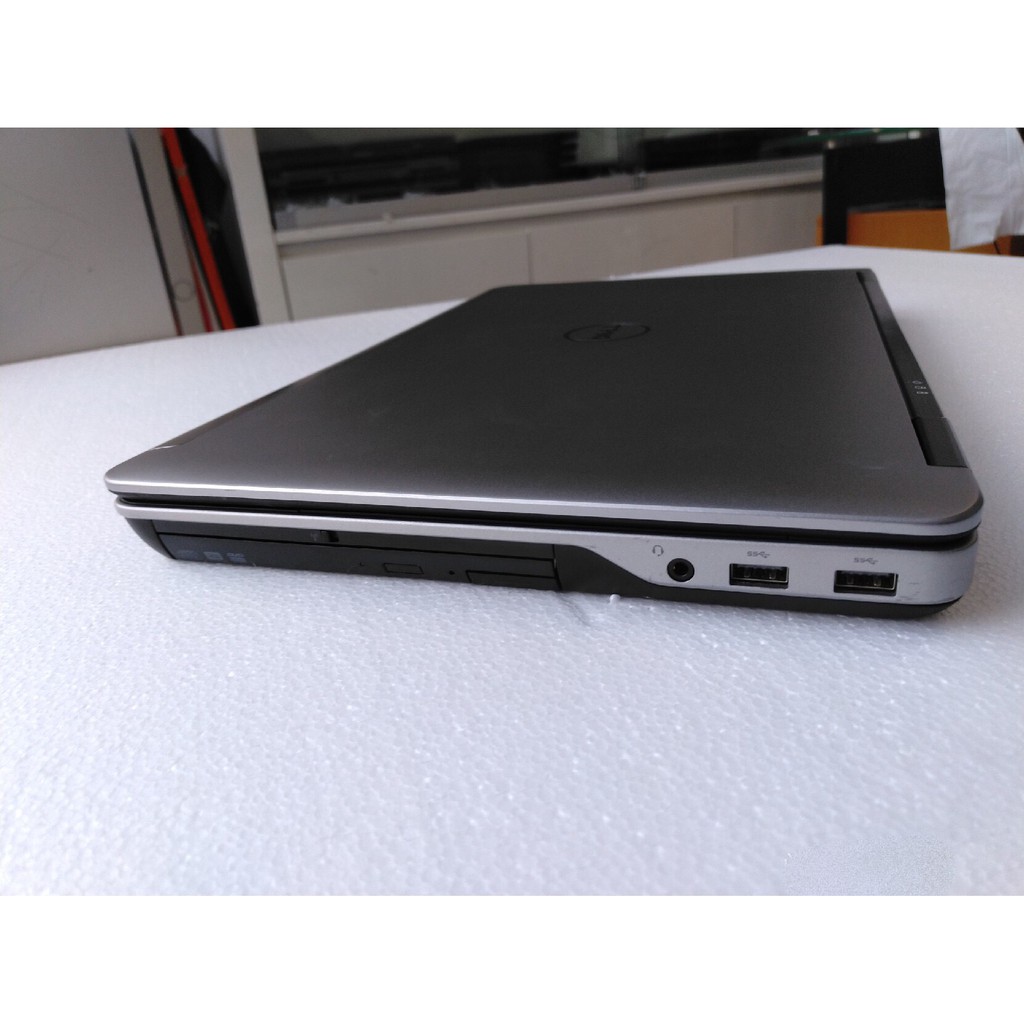 Laptop Dell Latitude E6540 Core i5-4300M, 8gb ram, SSD 128gb, VGA rời, 15,6inch HD+ vỏ nhôm mạnh mẽ | BigBuy360 - bigbuy360.vn