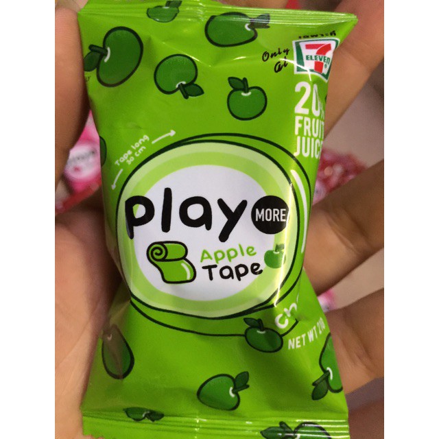 Kẹo dẻo cuộn Play More Thái Lan gói 21g vị Dâu