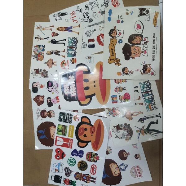 Sticker trang trí tạo nên sự đáng yêu cho Vali
