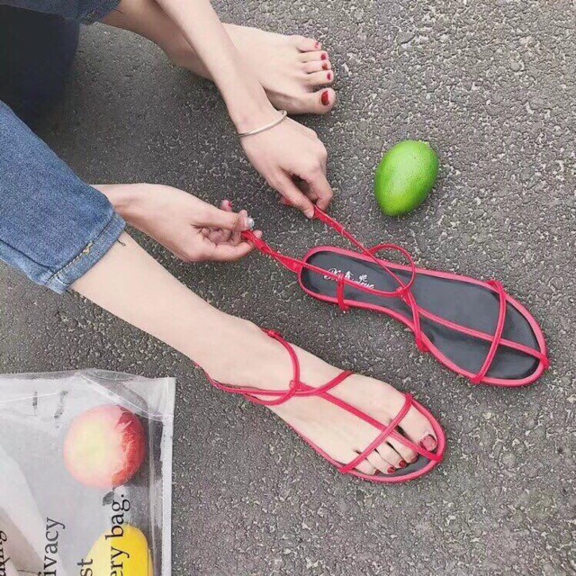 Sandal dây mảnh