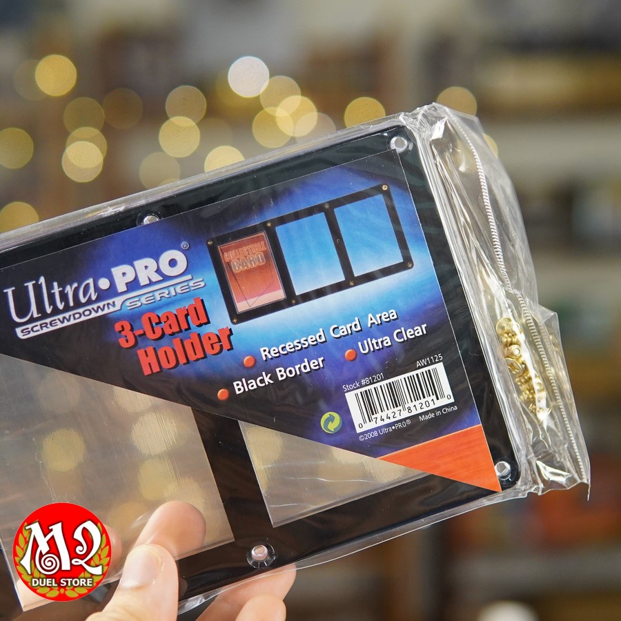 Hộp trưng bày lá bài 3-Card Black Frame Screwdown Holder - Chính hãng Ultra PRO USA