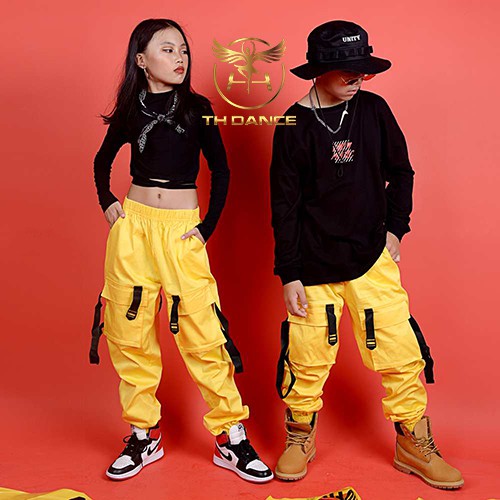 Quần áo tập nhảy cho bé | Bộ jogger vàng áo crop dây