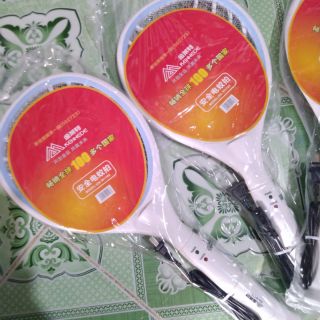 Vợt muỗi kennede kn-w1705