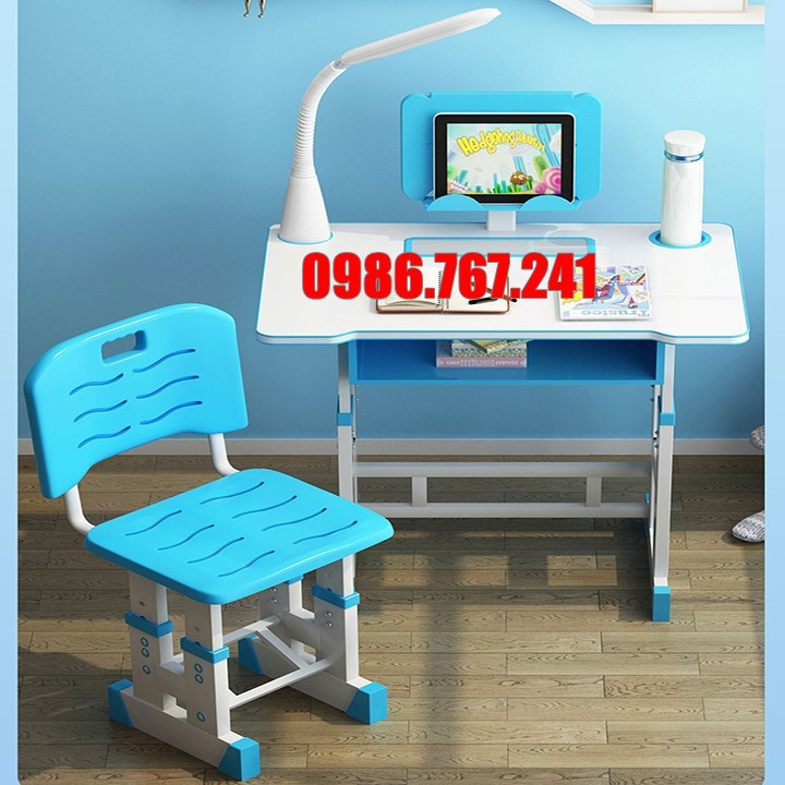 Bàn ghế chống gù lưng dành cho trẻ em có điều chỉnh được chiều cao của bàn ghế màu xanh