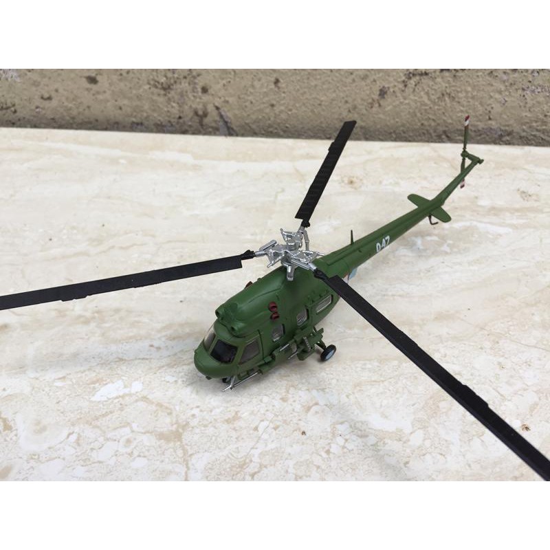 Mô hình máy bay Trực Thăng MIL-MI 2SU 1:72