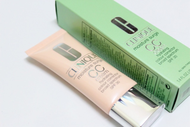 CC cream cung cấp nước hiệu chỉnh sắc da Moisture Surge CC Cream Hydrating Colour  Corrector Broad Spectrum SPF 30 | BigBuy360 - bigbuy360.vn