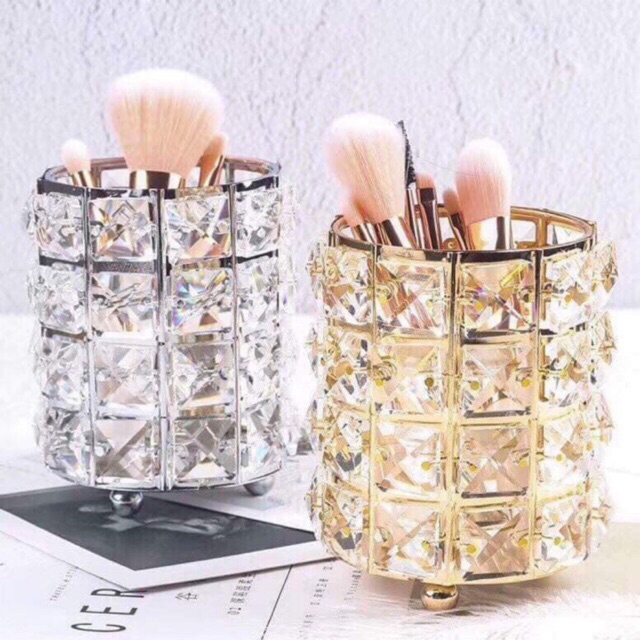 Cốc đựng cọ đá