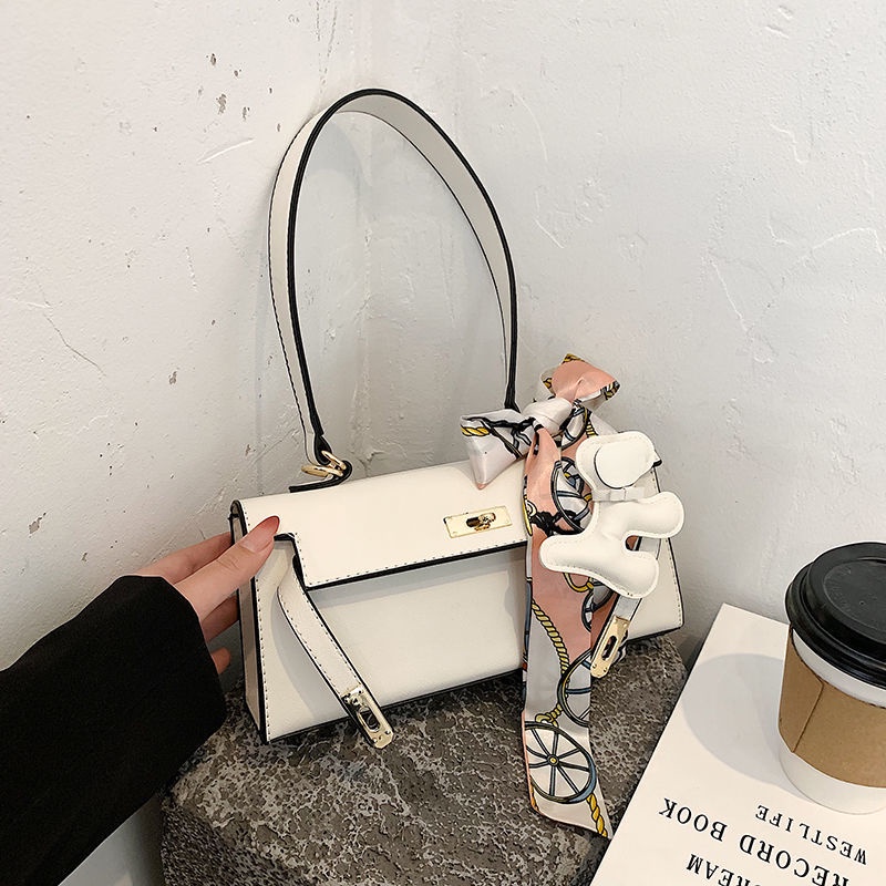 Túi Xách Đeo Vai / Kẹp Nách Bằng Lụa Sức Chứa Lớn Mẫu Mới 2022 Chất Lượng Cao Cho Nữ