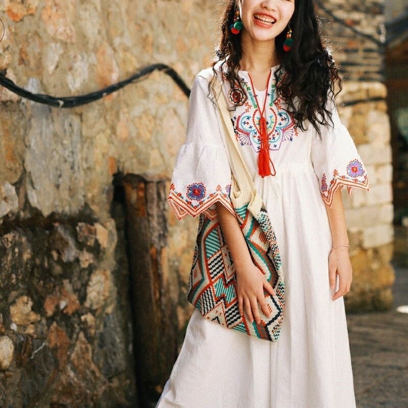 ĐẦM XÔ BOHEMIAN THÊU RÚT EO