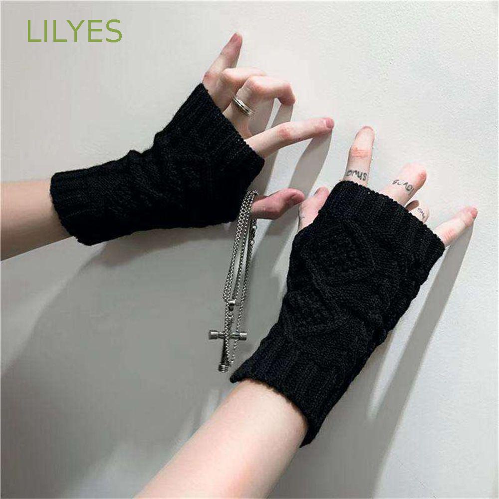 Găng Tay Hở Ngón Vải Nhung Màu Sắc Thời Trang Cho Nam