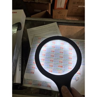 Kính lúp Đức cao cấp có 10 đèn LED