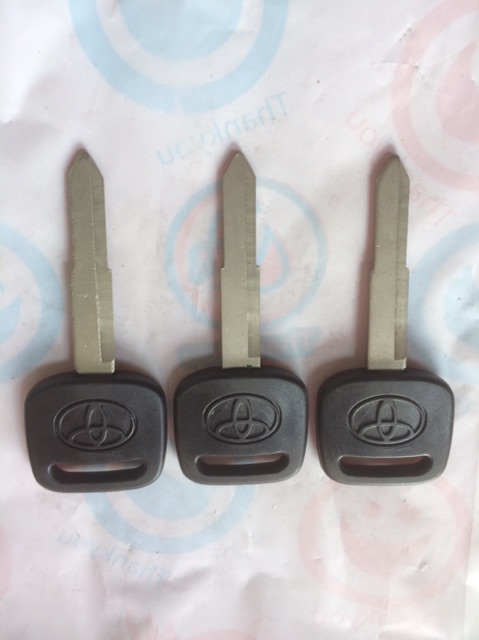 Combo 3 phôi chia khoá Ô.tô ( rảnh phải )