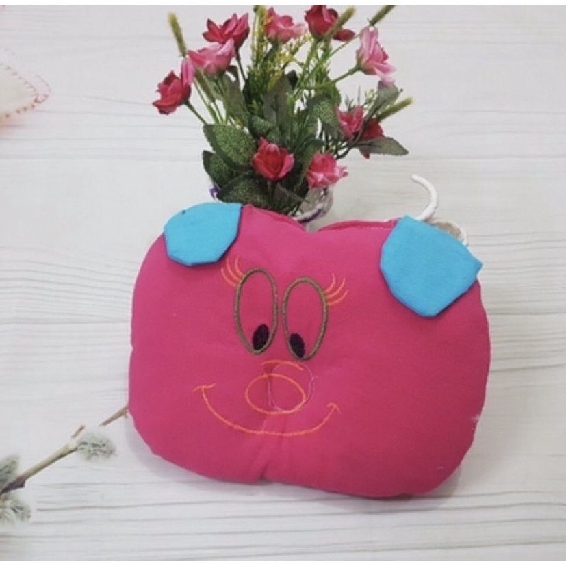Gối chống méo đầu hình lợn cho bé