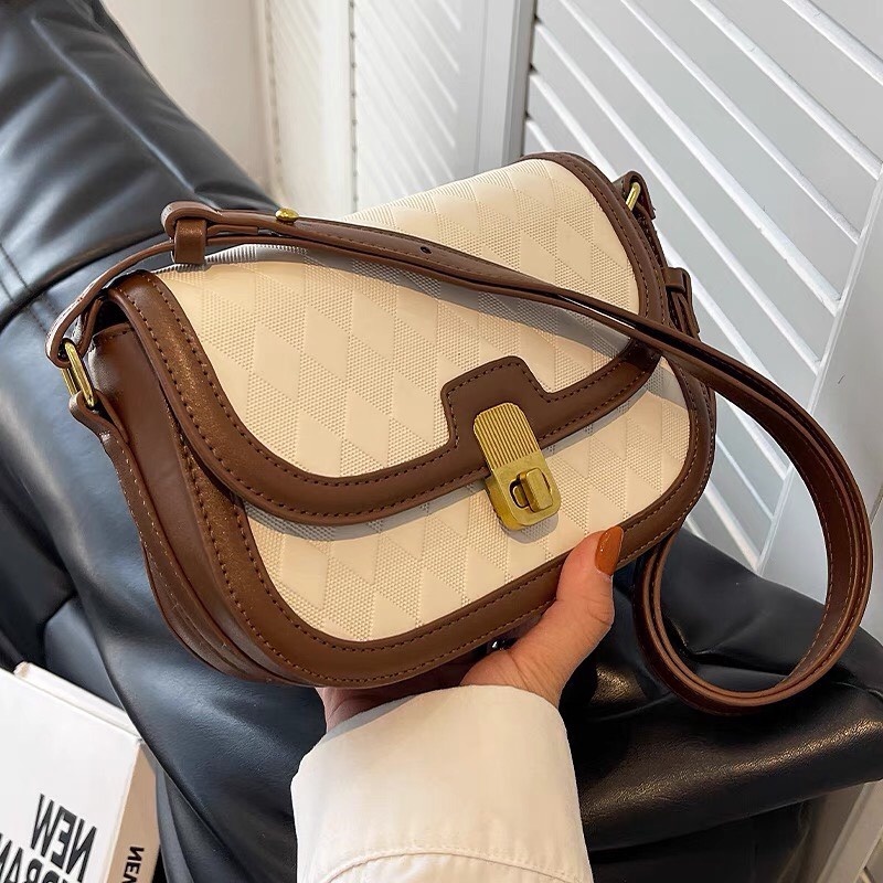 Túi da nữ họa tiết hình thoi đeo hai kiểu , dây dễ điều chỉnh, hàng quảng châu loại 1 SL56