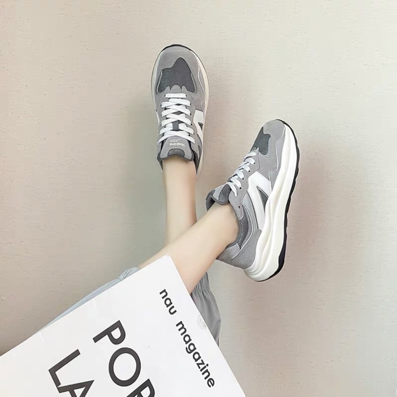 Giày Thể Thao Snaeker Nữ Màu Xám Có Phản Quang Chất Đẹp
