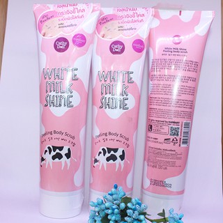 Tẩy tế bào chết toàn thân trắng da sữa bò Cathy Doll White Milk Shine Peeling Body Scrub 320ml