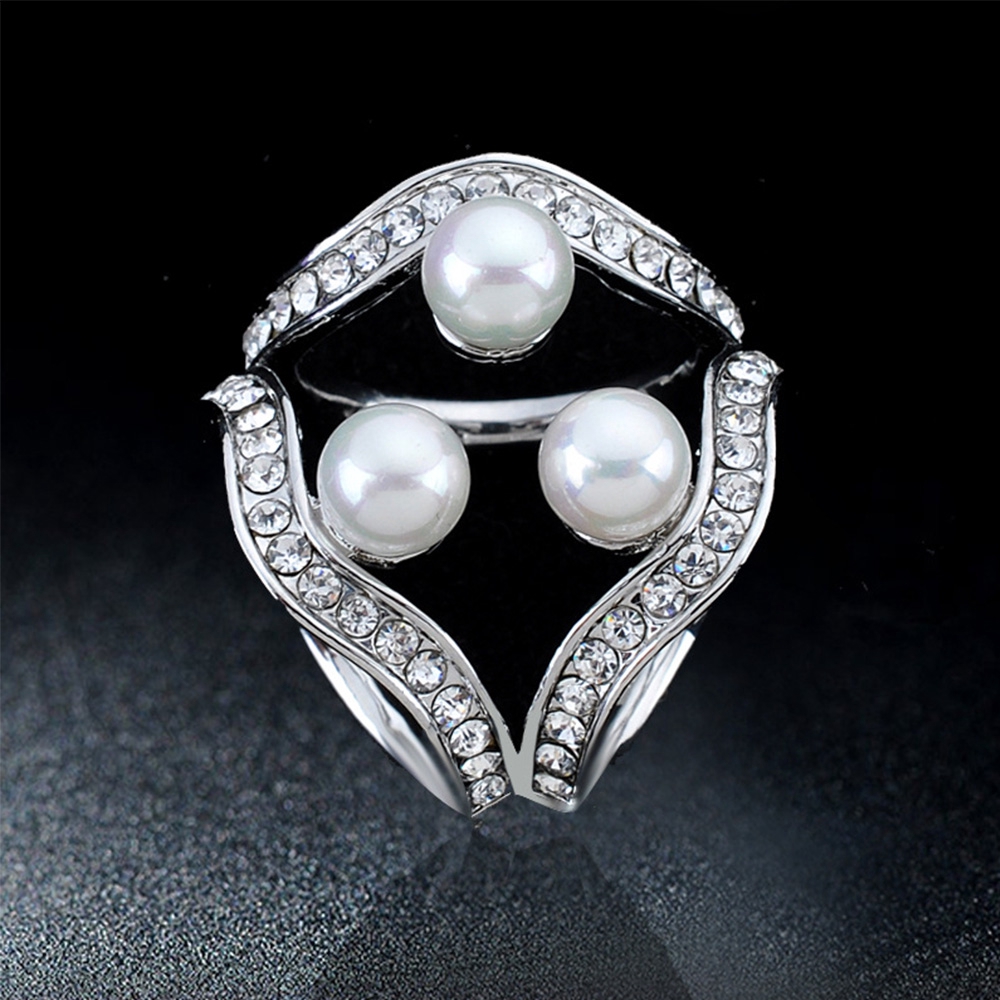 Khóa Khăn Choàng Đính Ngọc Trai Nhân Tạo Thời Trang