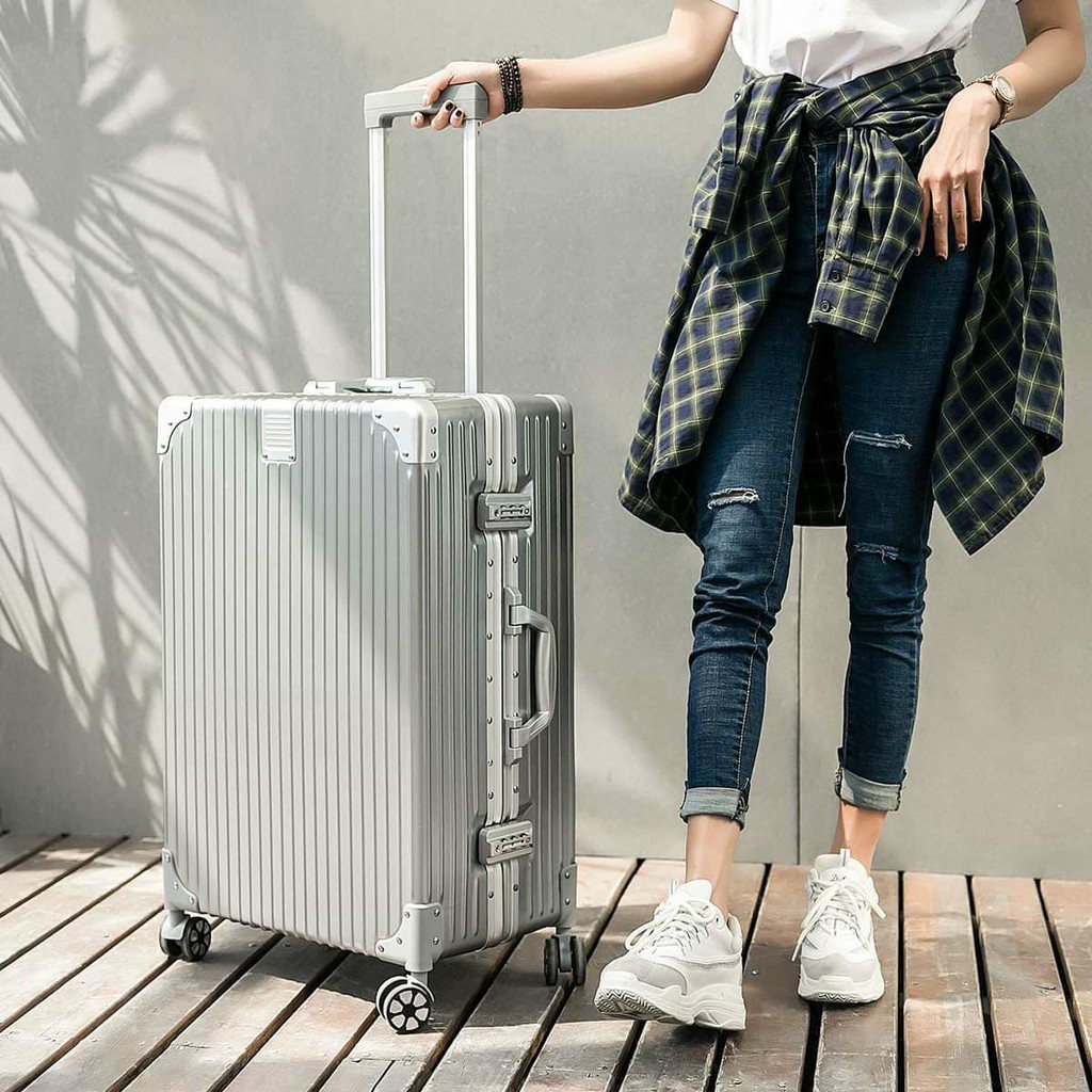 Vali  khung nhôm kéo du lịch Trắng  KHUNG NHÔM CHỐNG BỂ VỠ- CHỐNG RẠCH MÓC- CHỐNG XƯỚC SIZE20/24/29