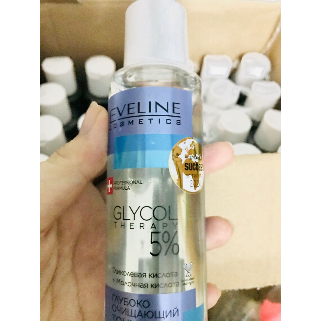 Nước hoa hồng Toner Eveline 5% Glycolic Acid (xanh) căng bóng, láng mướt, mờ thâm mụn