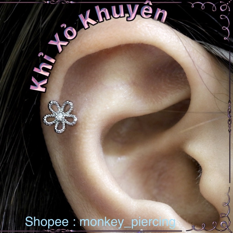 Khuyên Tai gắn đá hình bông hoa ( giá bán là 1 chiếc )