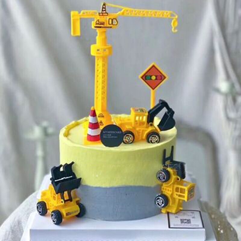 Đồ Trang Trí Bánh Kem Hình Xe Xúc Đào Đất Dành Cho Bé Trai