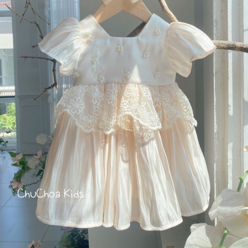 Váy công chúa phối ren đính ngọc trai 2 lớp cho bé từ 1-5 tuổi mặc dịp thôi nôi, đi chơi, đám cưới, dự tiệc.
