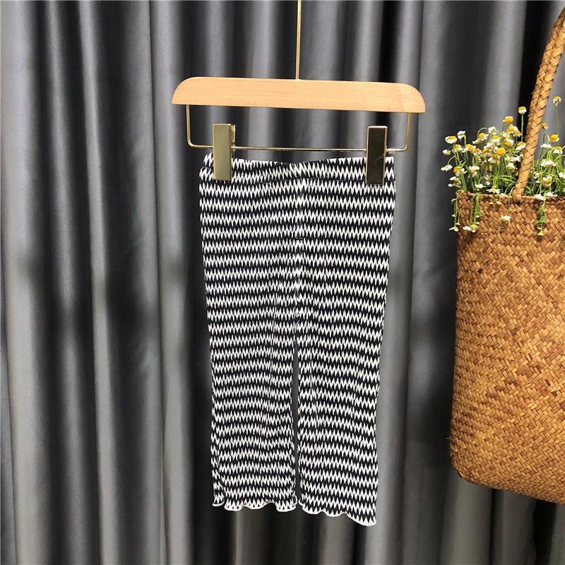 Set áo thun tay ngắn + quần dài chấm bi thiết kế mới thời trang mùa hè theo phong cách Hàn Quốc dành cho bé gái