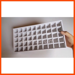 Khay son trắng 50 ô loại 2,5cm