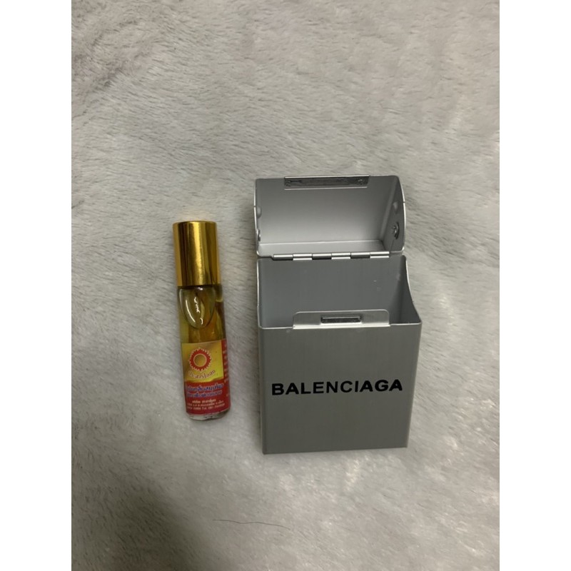 Bao đưng thuốc lá balenciaga