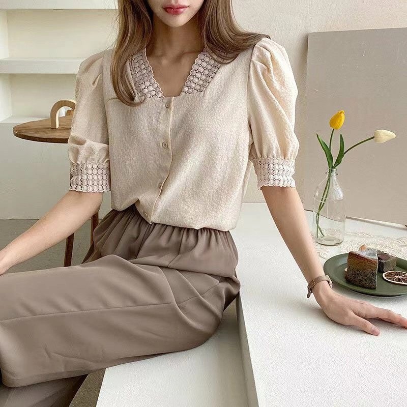 Áo Kiểu Nữ Cổ Chữ V Tay Phồng Xinh Xắn