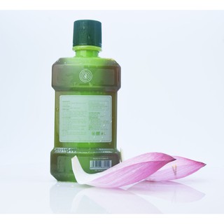 Nước súc miệng thảo mộc