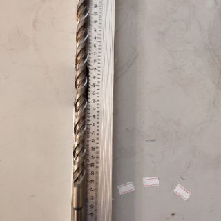 Mũi khoan xuyên tường phi 20