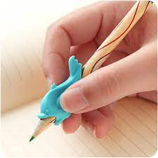 Đệm bút hình cá heo tập viết cho bé