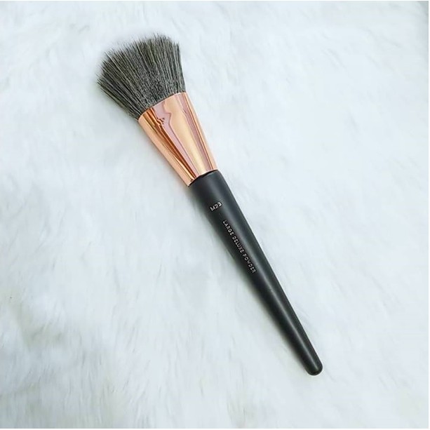 Cọ Phủ Phấn Loại Lớn Vacosi Large Deluxe Powder Brush M23