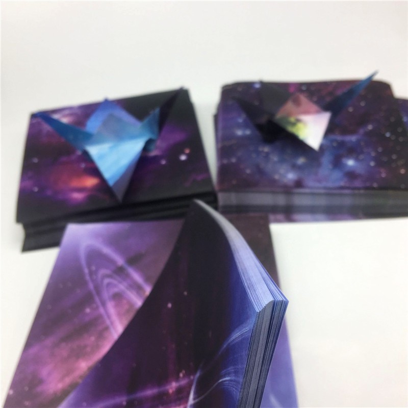 Giấy xếp hình Origami họa tiết galaxy độc đáo