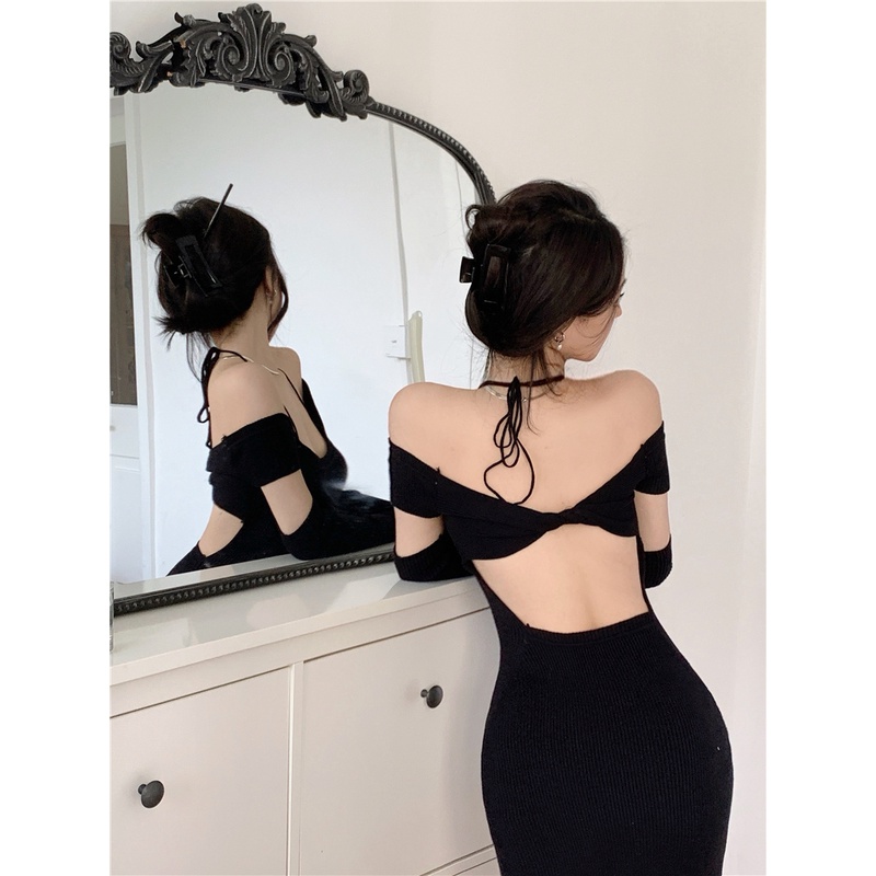 Đầm hở lưng chất vải len tăm