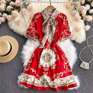 Đầm đỏ cổ somi họa tiết hoa cột nơ