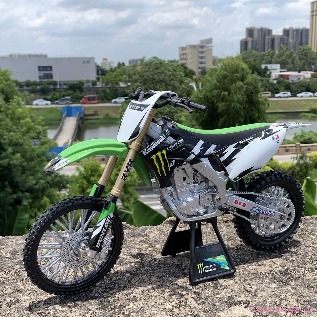 Mô Hình Xe Mô Tô Kawasaki Kích Thước 12-Inch Với Tỷ Lệ 1:6 Độc Đáo