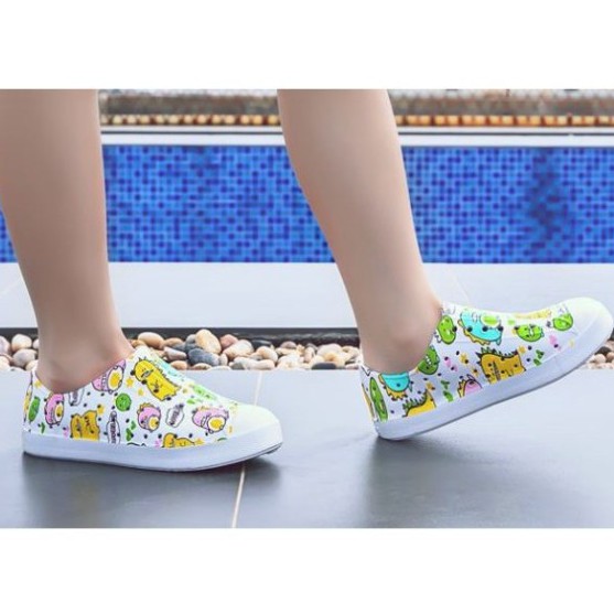 giày nhựa đi mưa native cho bé trai và bé gái họa tiết khủng long SHINNATIVE02 tặng thêm 2 jibtiz native