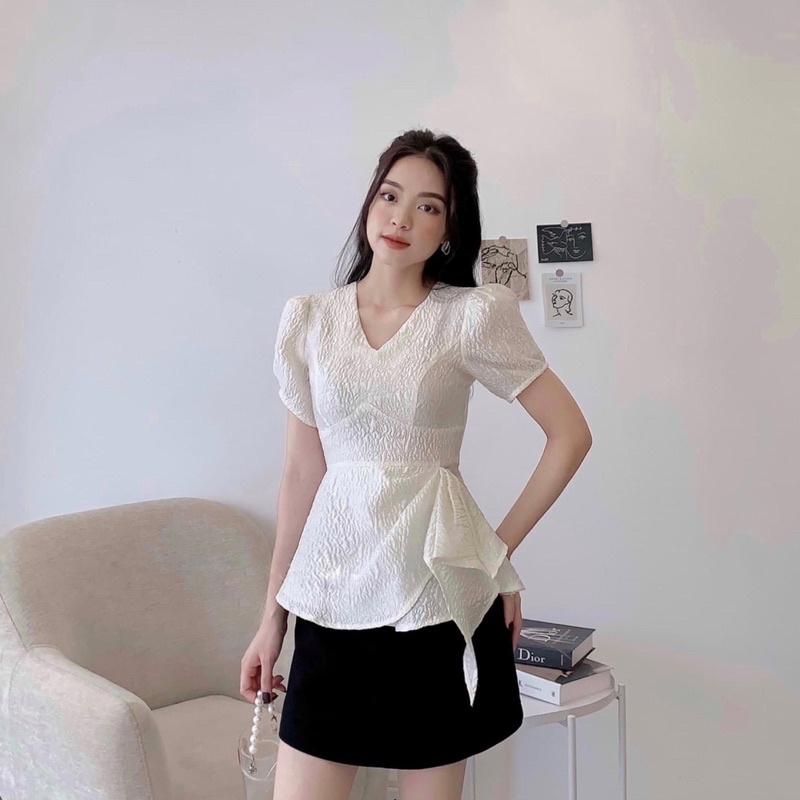 áo kiểu hàn quốc cổ V dáng pelum - chất liệu gấm sốp mềm mịn không nhăn nhàu | BigBuy360 - bigbuy360.vn