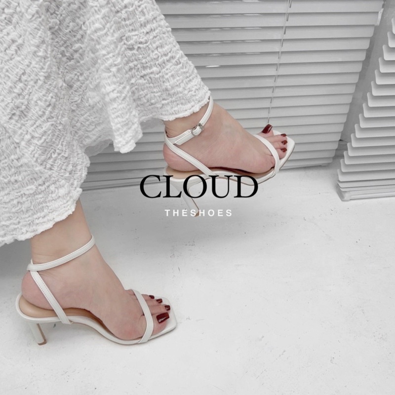 Giày cao gót dây mảnh mũi vuông