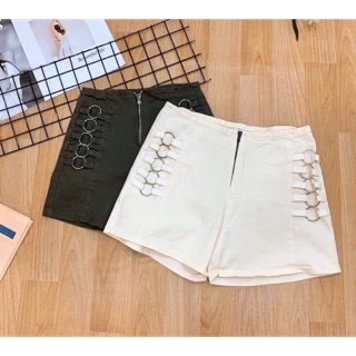 Quần short khoen
