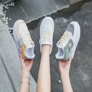 [Mua Giày Tặng Tất] Giày Nữ Sneaker Thể Thao Hoa Cúc HOT HIT